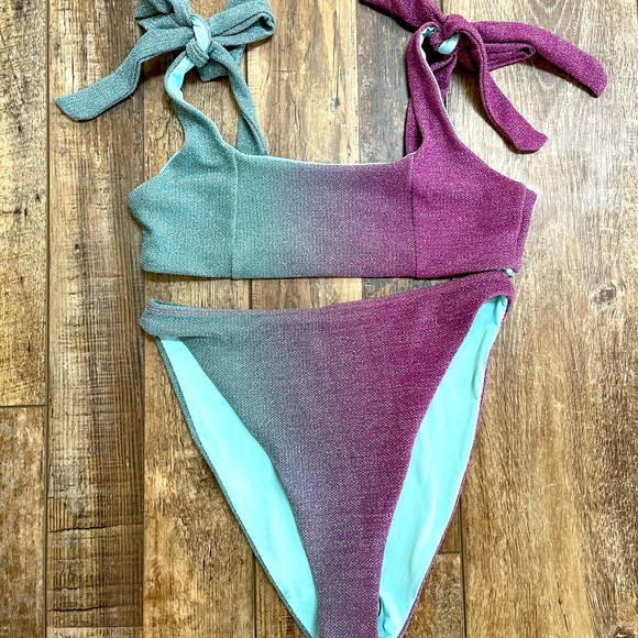 Beach Riot Other - Woman’s Beach Riot NWOT OMBRÉ BIKINI SIZE MEDIUM